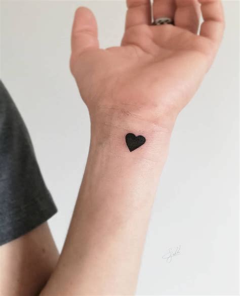 10 Small Wrist Tattoo Ideas with Simple Meanings | Preview.ph