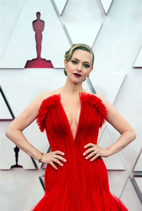 Amanda Seyfried Nude Photos and Leaked PORN video - Scandal Planet