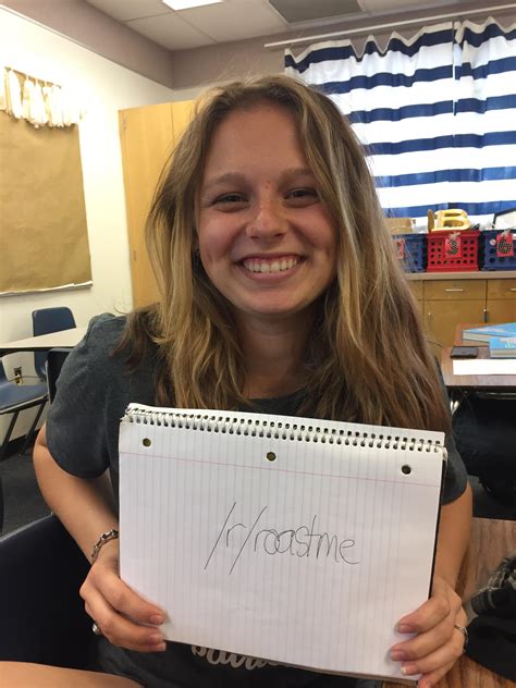 She has huge tits : r/RoastMe