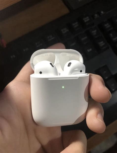 AirPods 2 Wireless case Полный комплект и идеал состояние | 7500 KGS ...