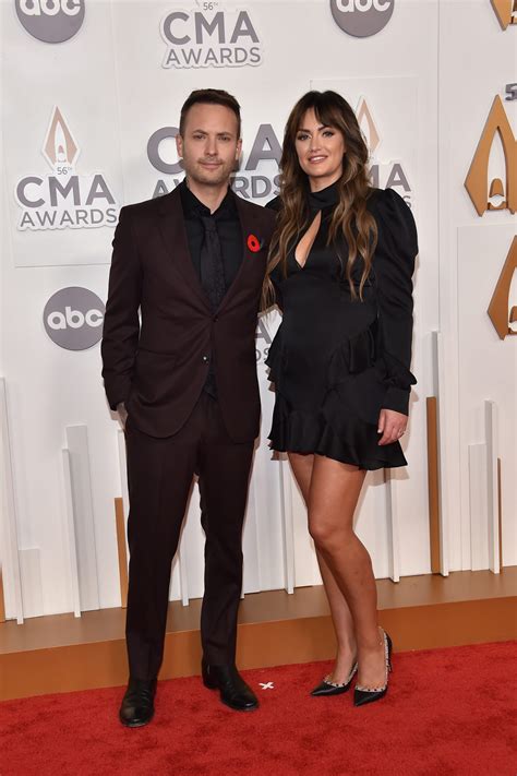 DALLAS SMITH, KRISTEN SMITH – Celeb Secrets