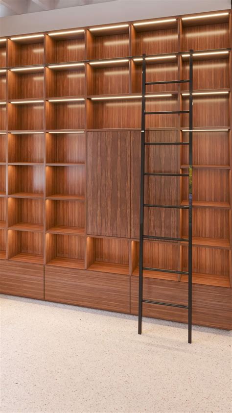 Estante de madeira | Decoração sala de estar e jantar, Estante de ...