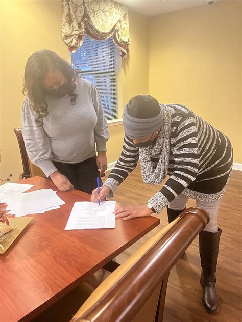 Spring Flats First Lease Signing | Victory Housing