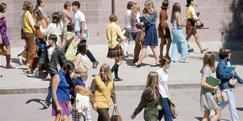 The Freaky High School Fashion of the Hippie Era Seen Through Rare ...