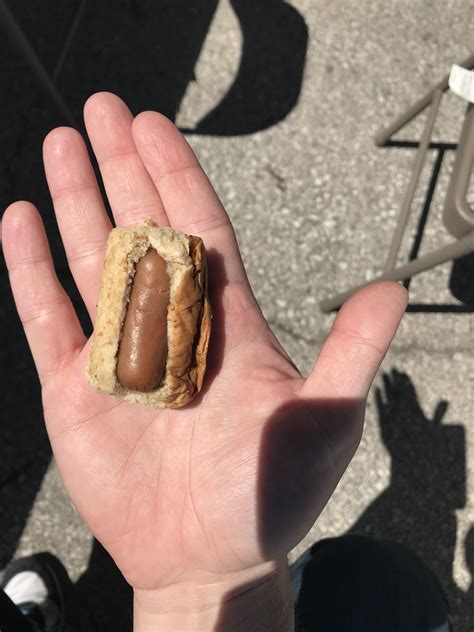 Tiny hot dog – Joe Hagen