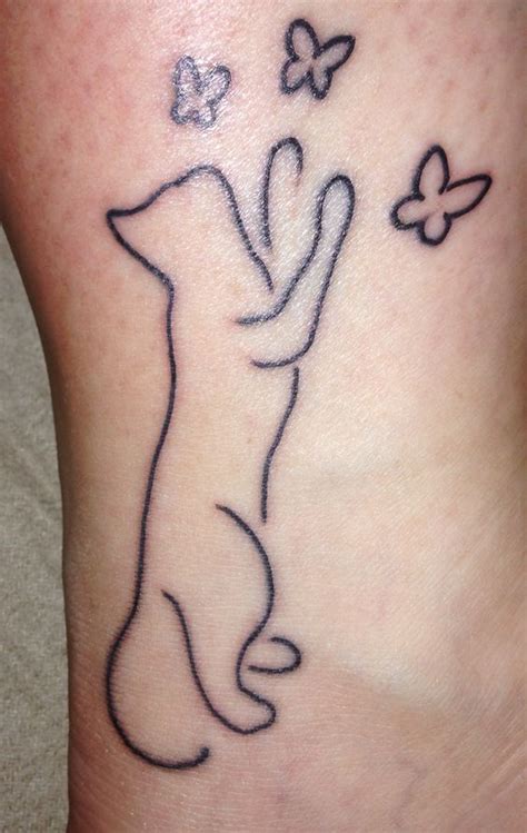 17 Line Art Cat Tattoo Ideas - Welcome to Fashion Maverick! Discover ...