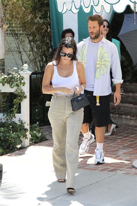 Uncensored: Kourtney Kardashian Nude Photos Leak Online
