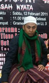 Biodata Ustadz Ujang Bustomi (Dua Dunia Terbaru) 2013 - Tercanggih.com