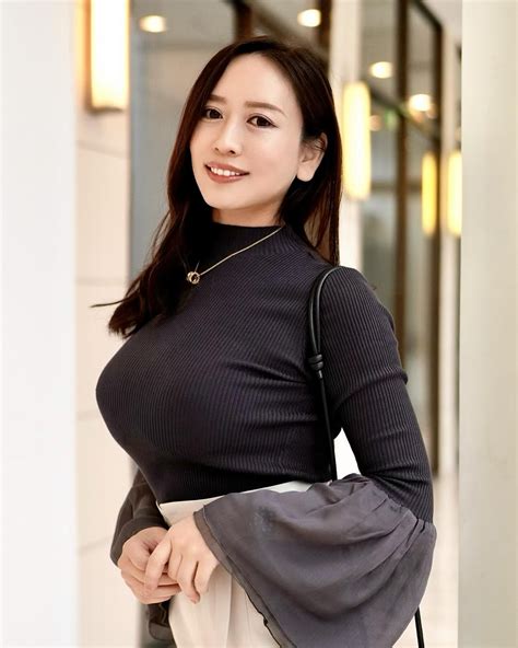 Busty Asian Milf Porn