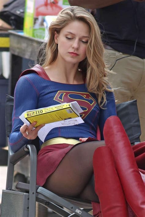 Melissa Benoist on the set of ‘ Supergirl ’ :「スーパーガール」シーズン4 の撮影の合い間の