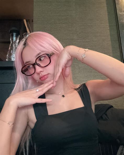 Vyvan Le (@vyvan.le)