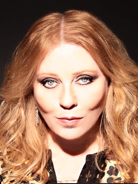 Bebe buell - naaion