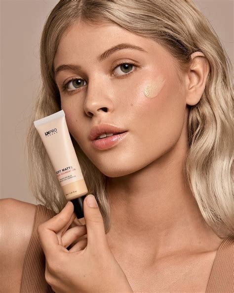 LN PRO — професійна декоративна косметика високого якості