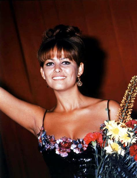 Pin de Vecky en Claudia Rose Cardinale I | Actrices, Mujeres bellas