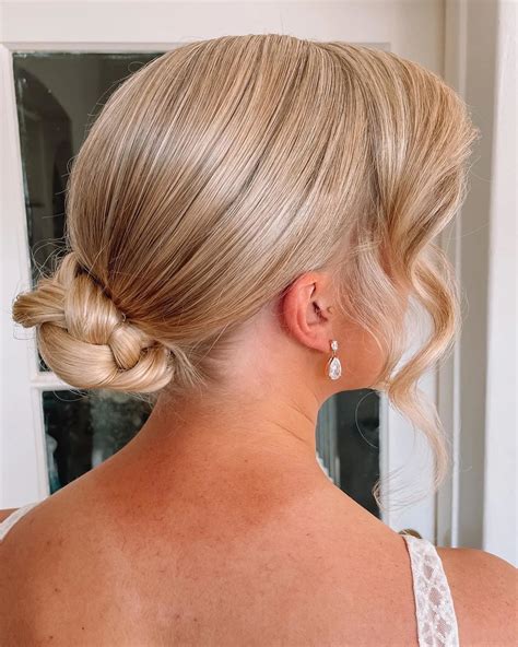 simple wedding guest hairstyles 2024 3