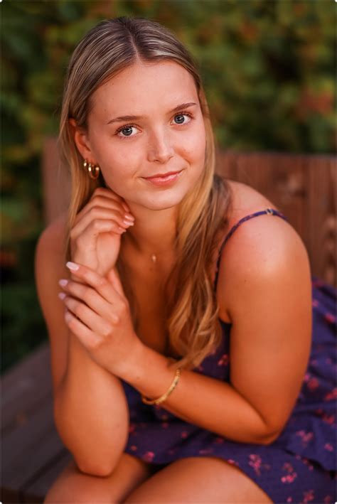 Stillwater, MN | Senior Photo Shoot | Leslie Larson Photography