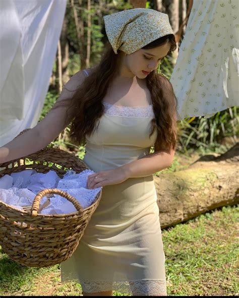 Isabella Ardley 01/18/2023 • CelebMafia