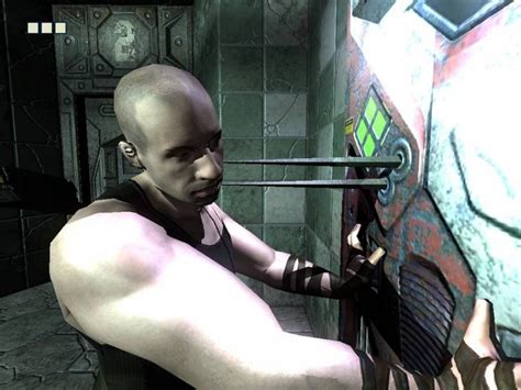 The Chronicles of Riddick: Escape from Butcher Bay screenshots | Hooked ...