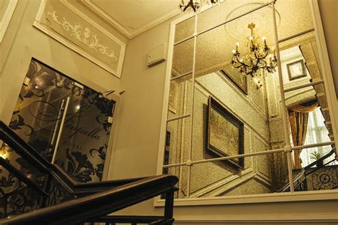 ACAPELLA HOTEL - Reviews, Photos