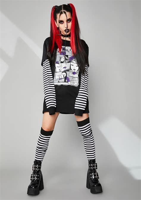 Tale Of Two Fiends Layered Graphic Tee in 2021 | Fashion inspo outfits ...