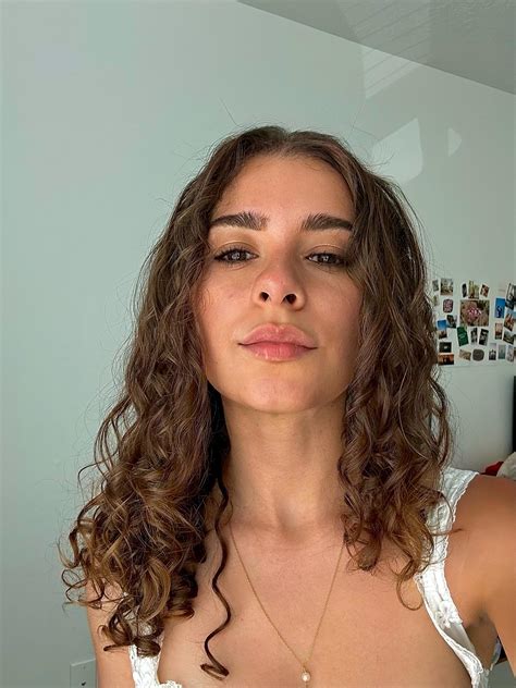 Raphaella (@goodraphaella) • Instagram photos and videos