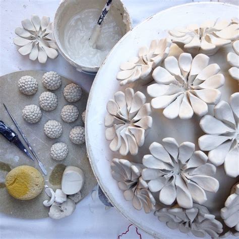 Argile poterie, Pots de fleurs en céramique, Poterie construit à main