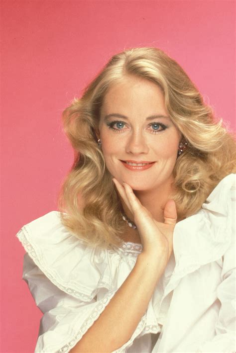 Updates on whether is cybill shepherd still alive will follow soon 5