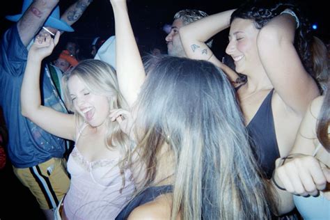 #college #party | Party girls, High school parties, College parties