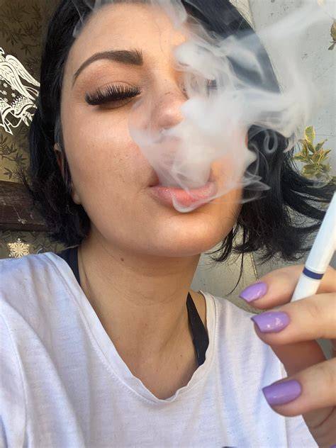see thru : smokingfetish