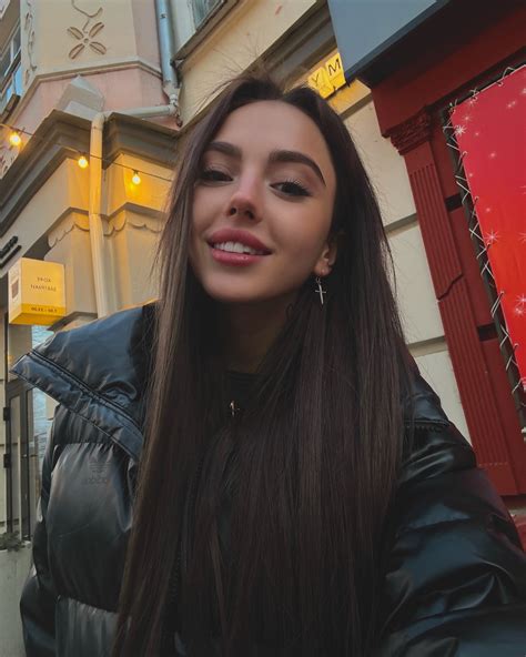 VANI | VANILOPA 🧸🍭💖 https://linktr.ee/VANILOPA | Instagram