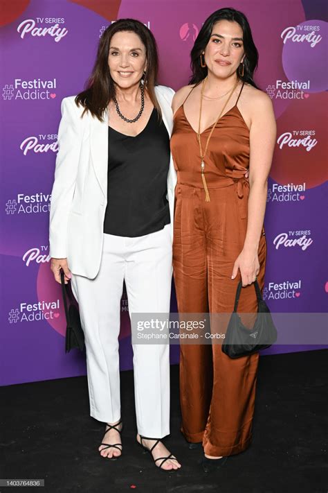 Stepfanie Kramer Hunter Hot