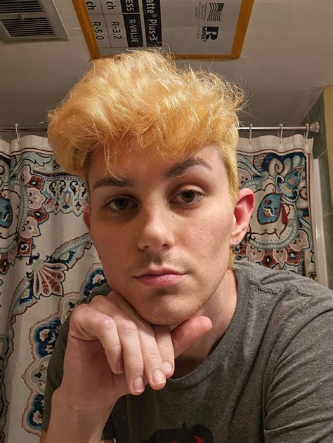 Bleached my hair again and bit my lip and now the twink vibe is out of