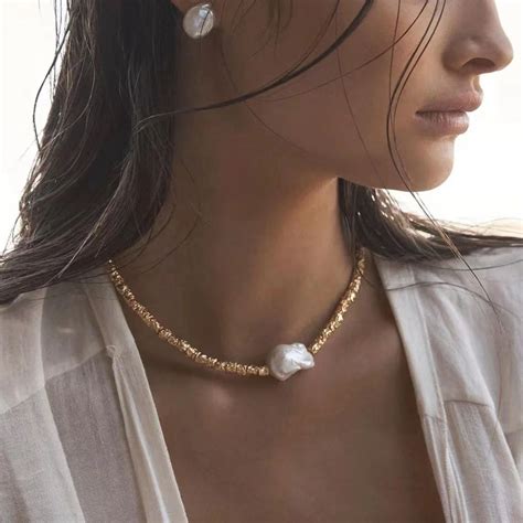 fashionable metallic baroque pearl necklaces  style floysun