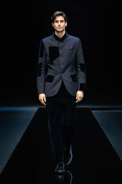 Giorgio Armani Fall 2021 Menswear Collection | Vogue