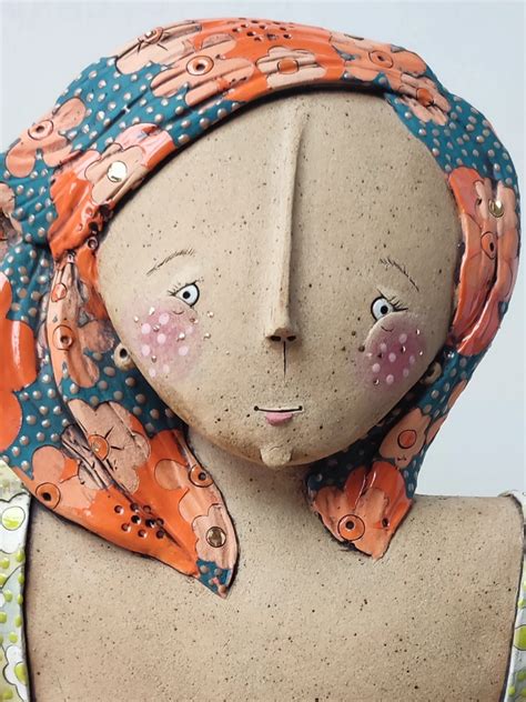 Emily Rowley makes Things