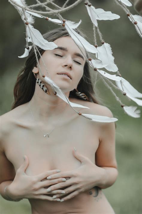 Free Nude Women Pics