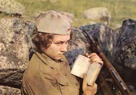 ...А зори здесь тихие - 1972: актеры, рейтинг и отзывы на канале Дом кино