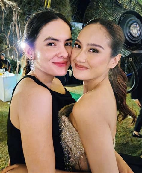 ARTIS WANITA INDONESIA (@artis.wanitaindonesia) • Instagram photos and