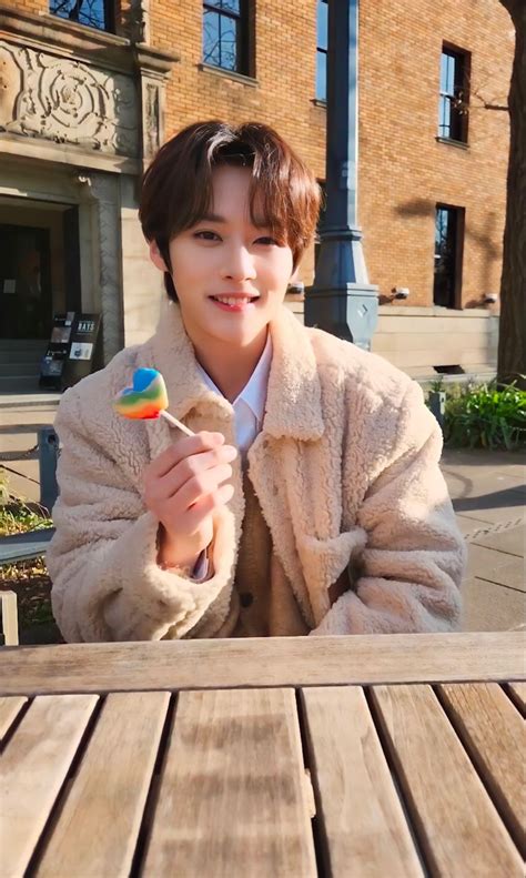 #skz #straykids #leeknow #minho #리노 # 이민호 #lino | Ли мин хо, Ли мин ...