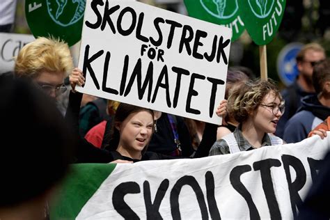 Climate protesters turn out as Europe votes on parliament | KPIC