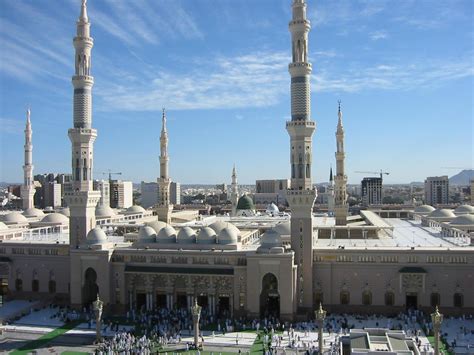 daftar imam imam masjid nabawi unak unik
