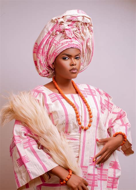 Looking beautiful in my Yoruba attire, and it’s my birthday soon guys 🤩