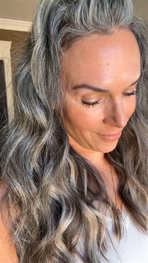 Growing out gray hair 10 ways to go gray – Artofit
