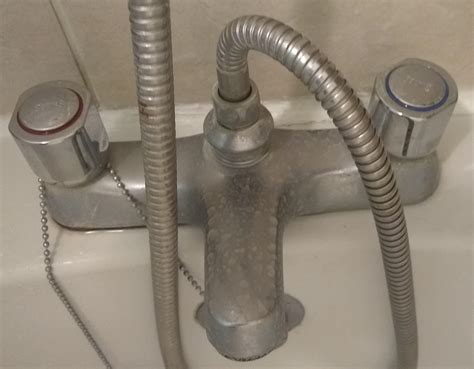 Cold handle on mixer tap has come loose? : r/DIYUK