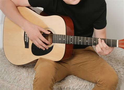 techniques  learn  strumming patterns