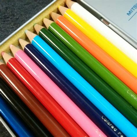 wood  graphite  fascinating process  making  pencil