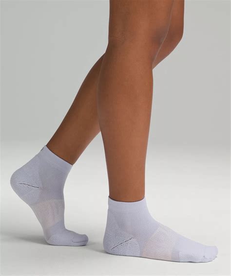 lululemon socks women 10