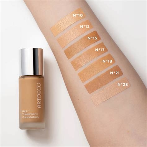 Art Deco Rich Treatment Foundation — Midas Touch