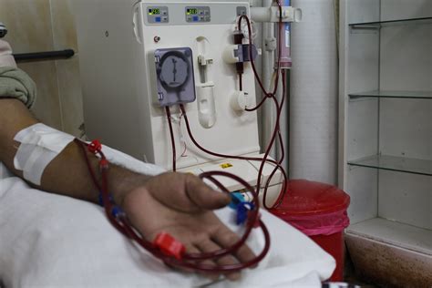 In a Conversation with Kidney Failure Patients at al-Rahma Hospital in