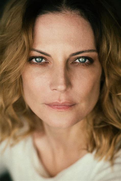 Teodora Duhovnikova - Filmes, Idade e Biografia